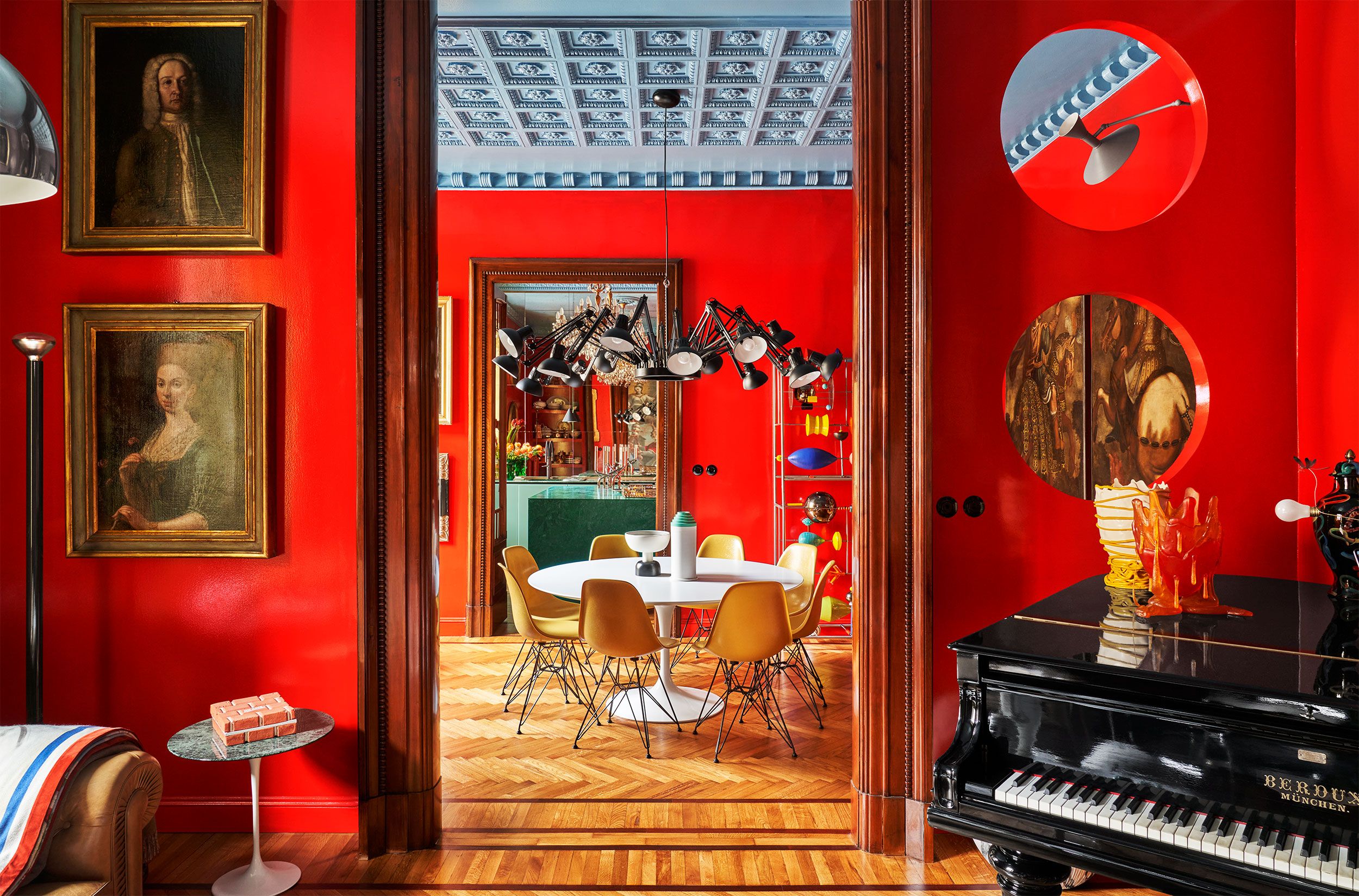 20 Arresting Red Color Combinations We Cannot Get Enough Of