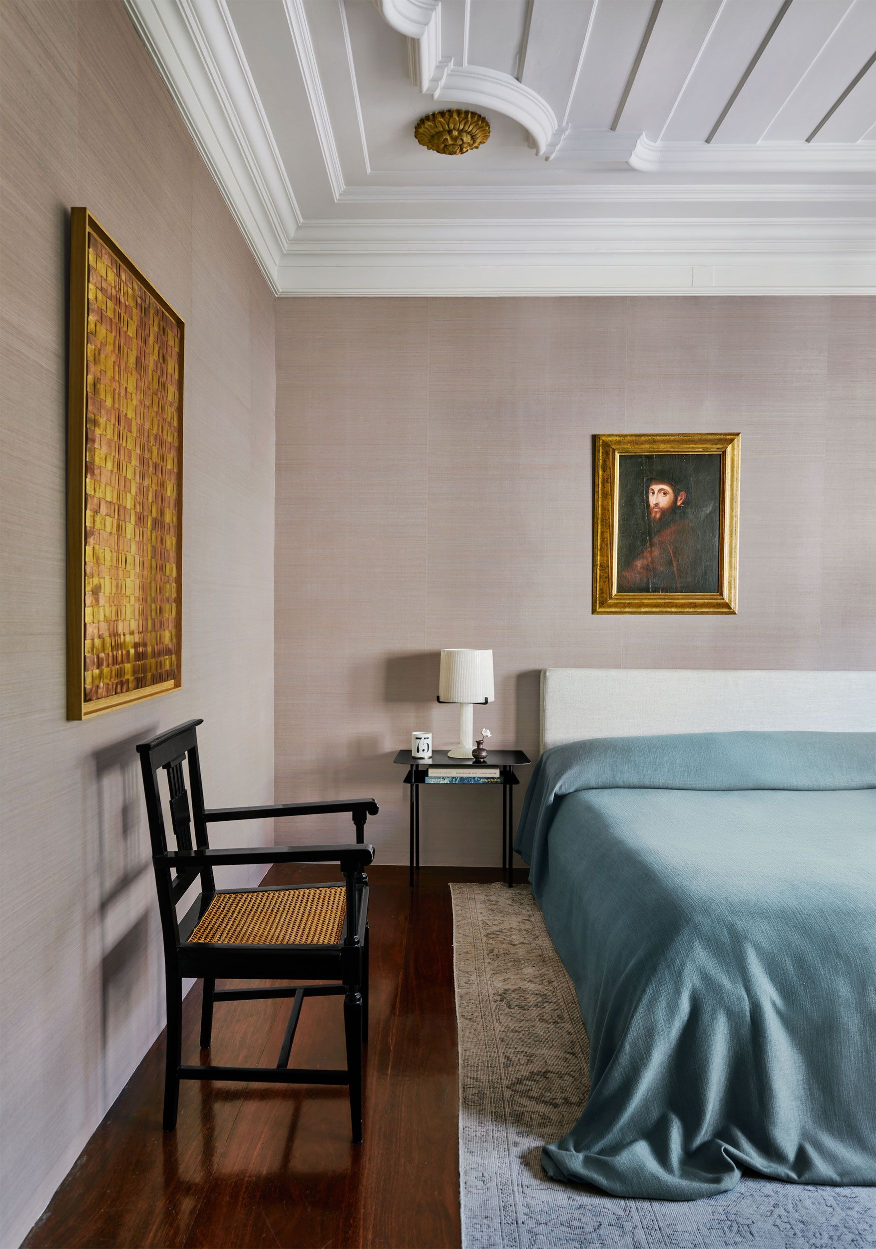 A Review: Architectural Digest: The Most Beautiful Rooms in the World and I  Begin the Guest Bedroom 