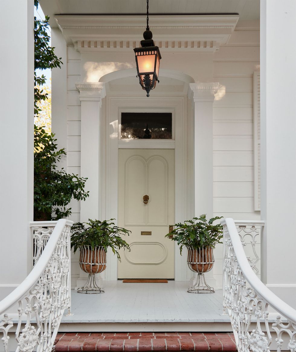 Simple Front Door Decorating Ideas - Sanctuary Home Decor