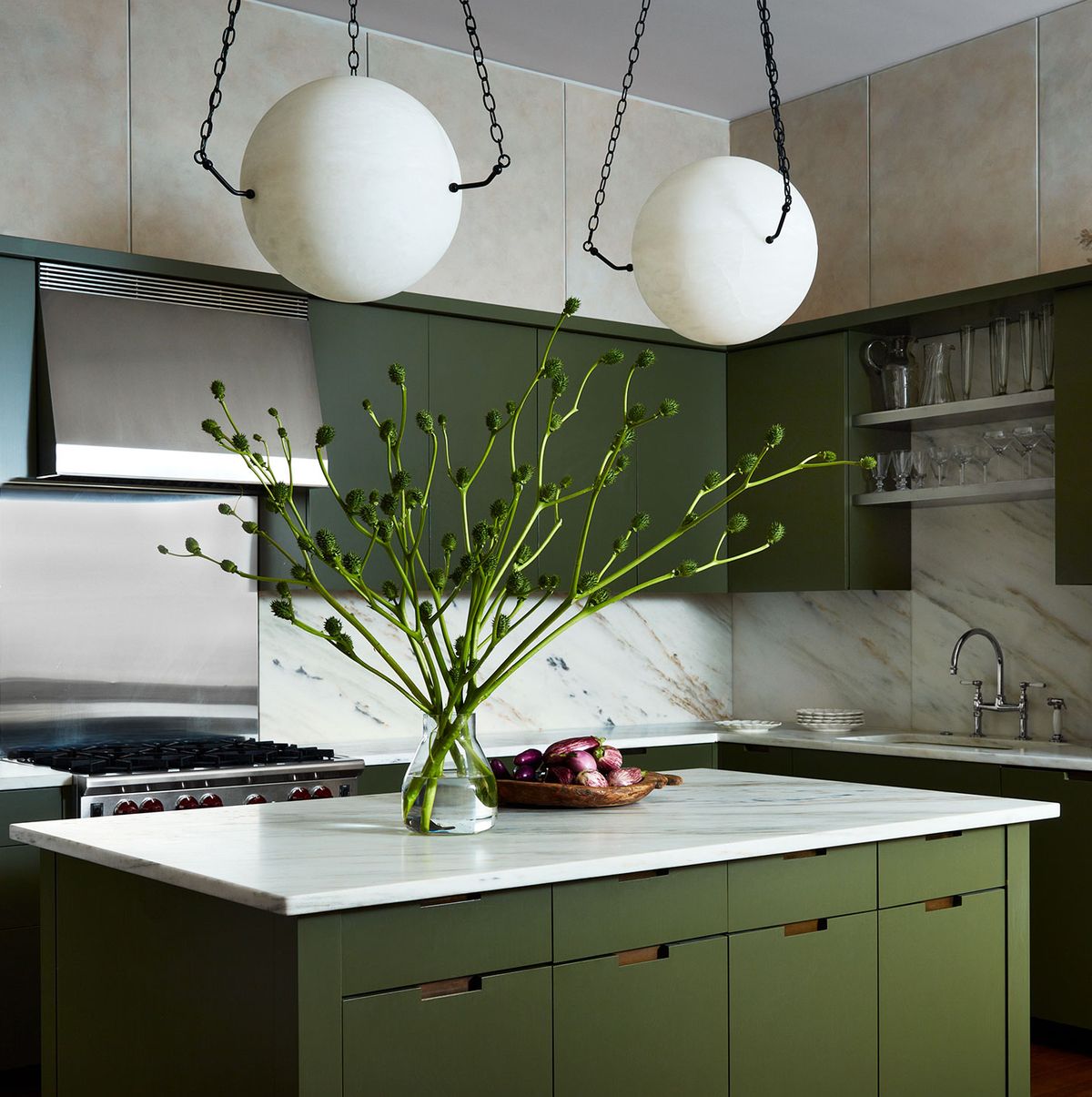 Transform Your Kitchen: Stunning Backsplash Ideas for Black Granite Countertops