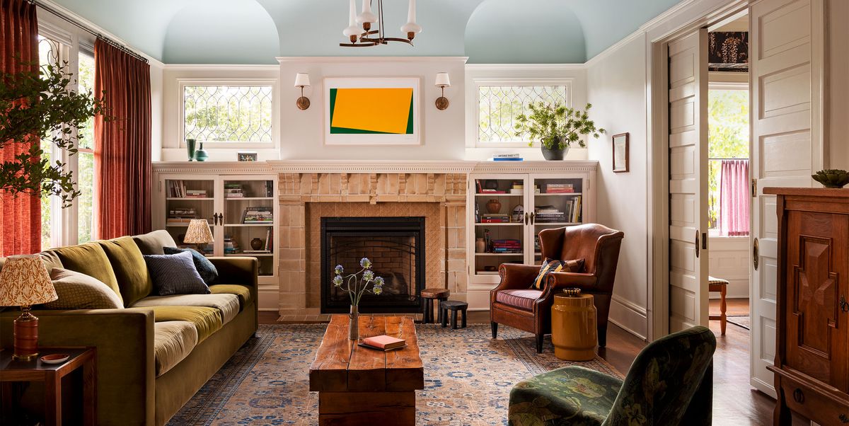 In Los Angeles, a Craftsman-Style Beauty Receives a Colorful and Cozy Update
