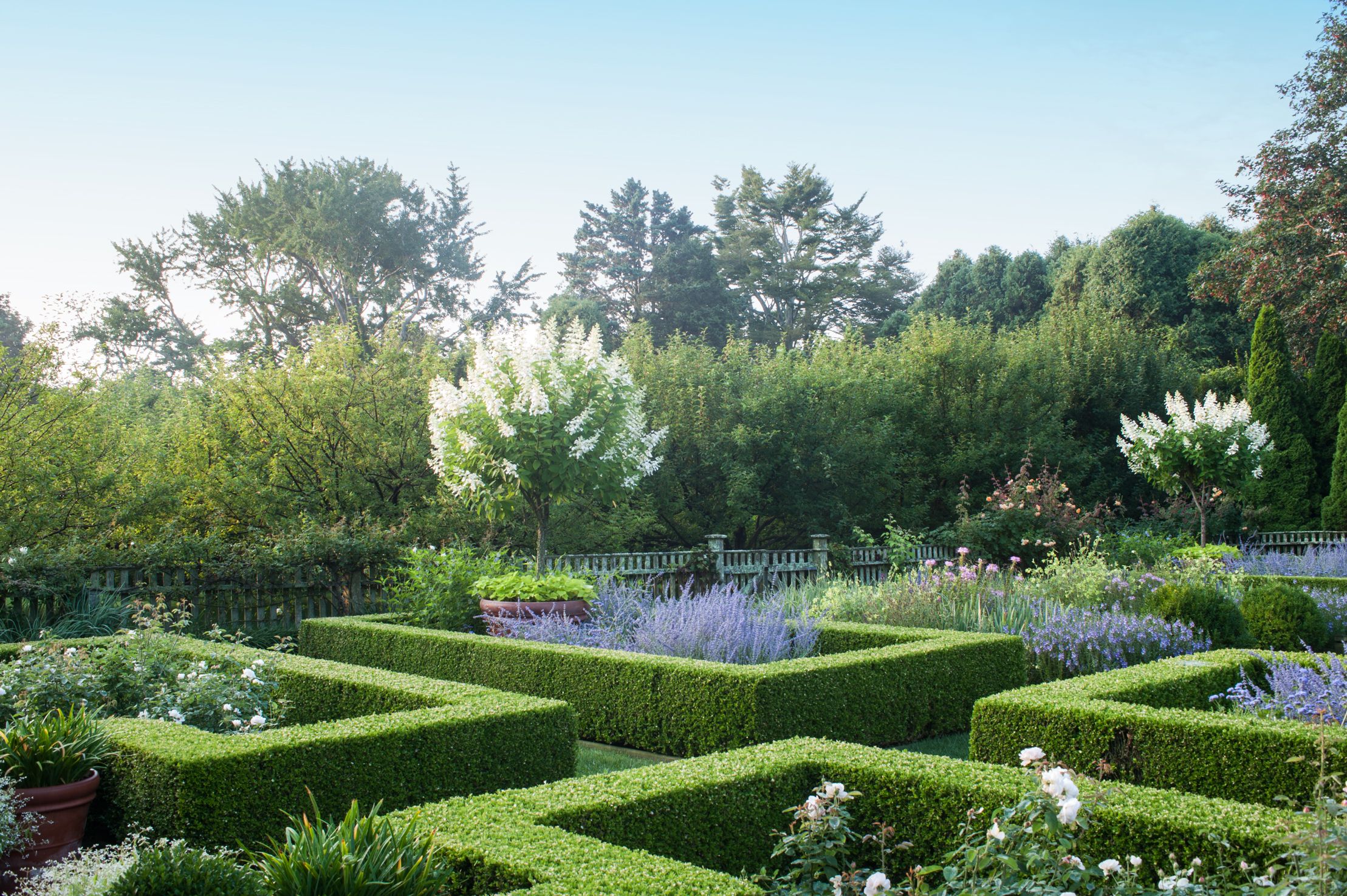 16 Most Beautiful Gardens - Top Gardens from ELLE DECOR