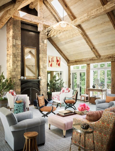 jeffrey bilhuber living room in rustic lodge