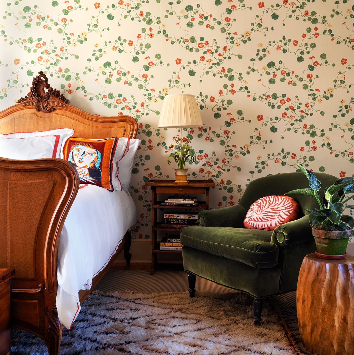 The Floral Wallpaper Trend We're Seeing Everywhere - Wallpaper Trend 2022
