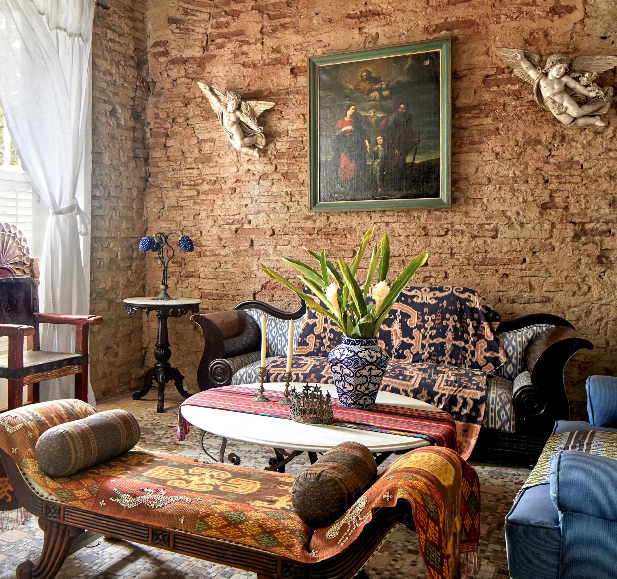 A Tour of Chiquis Rivera House: Luxury and Elegance - Home Decorez