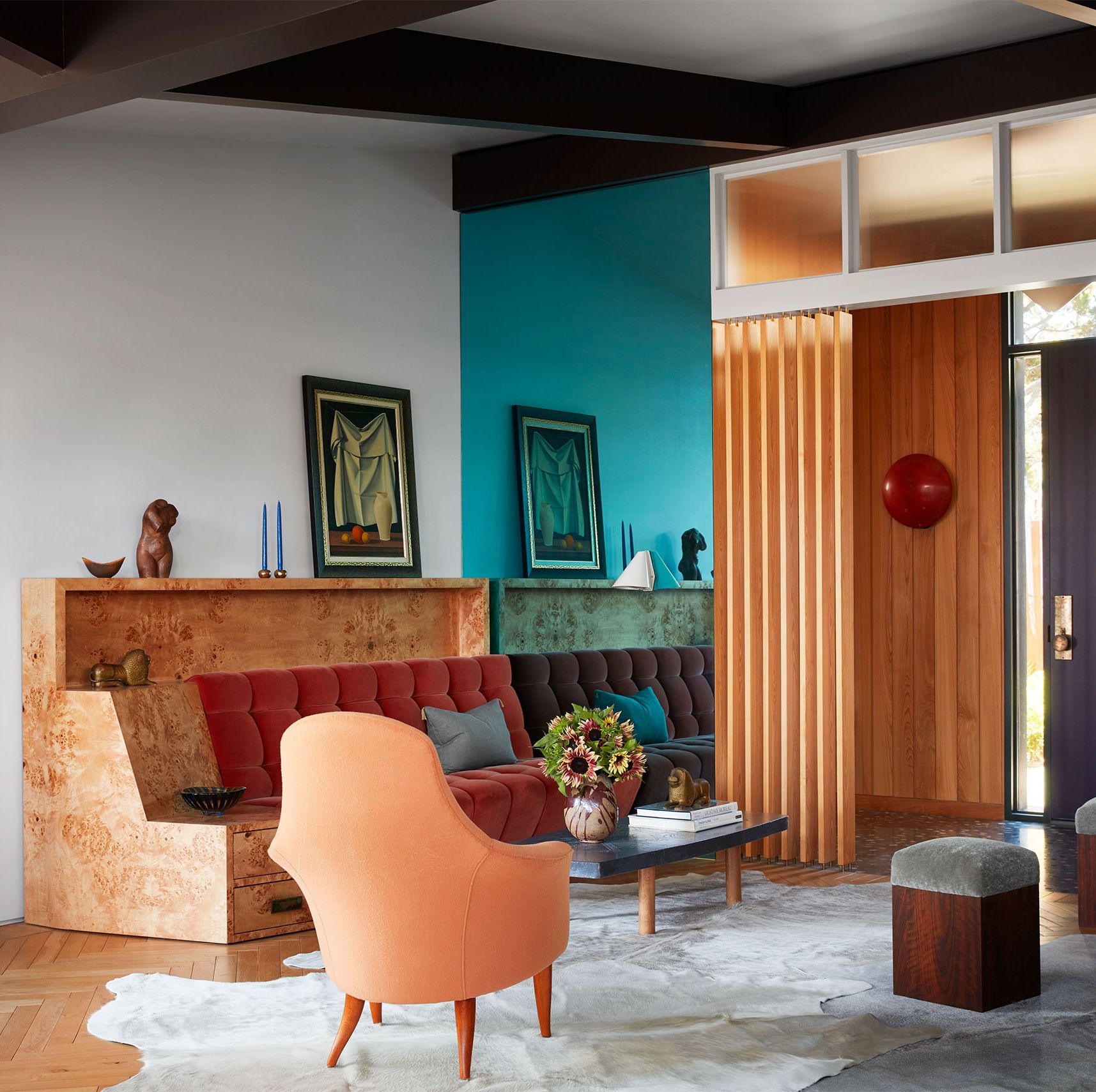 This Color-Saturated California Beach House Is a Spirited Dialogue Between Old and New