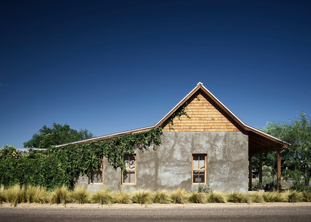 How The Humble Tumbleweed Became Trendy Home Décor