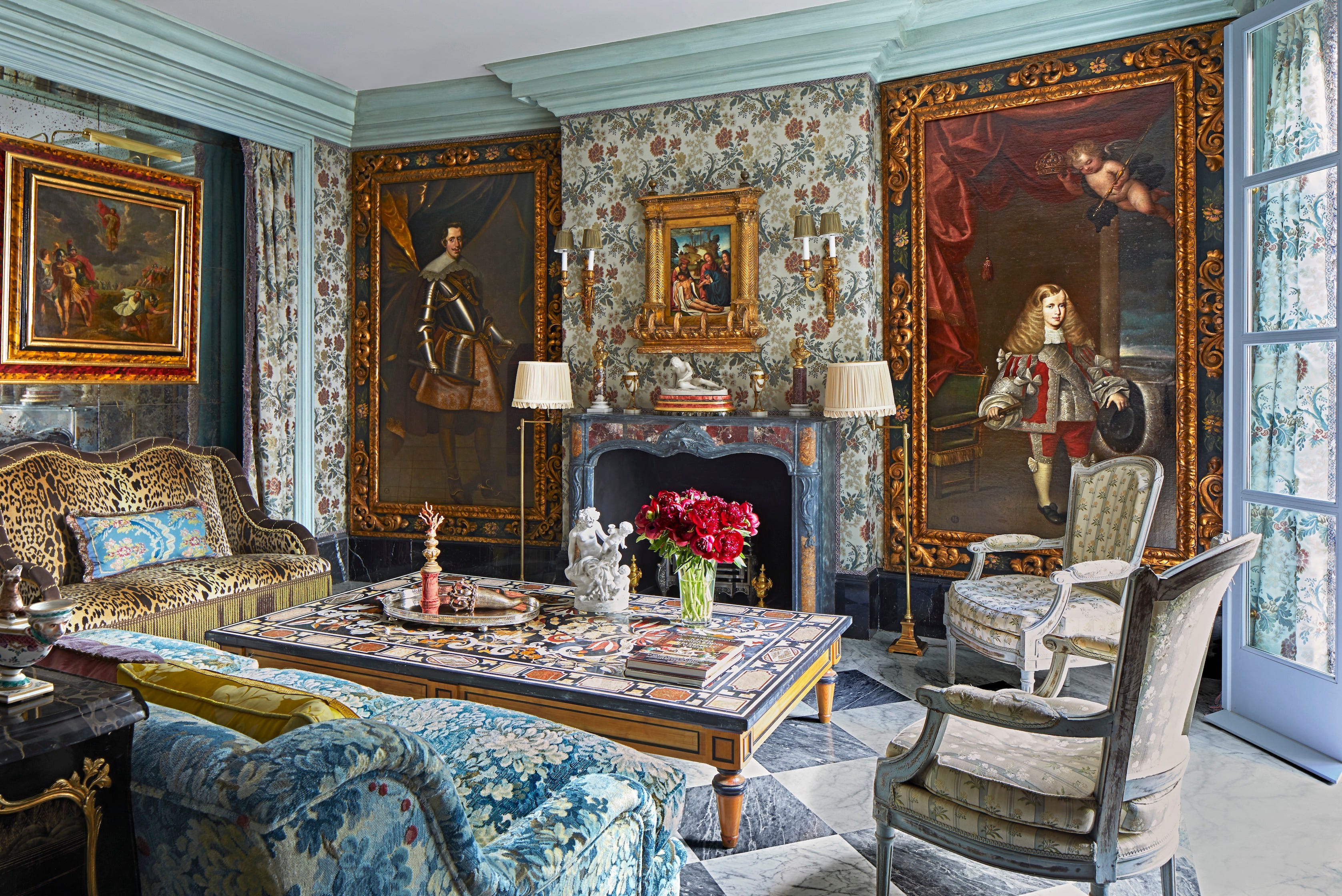 A Look Inside a Breathtaking Maximalist Home In Seville - See The Full ...