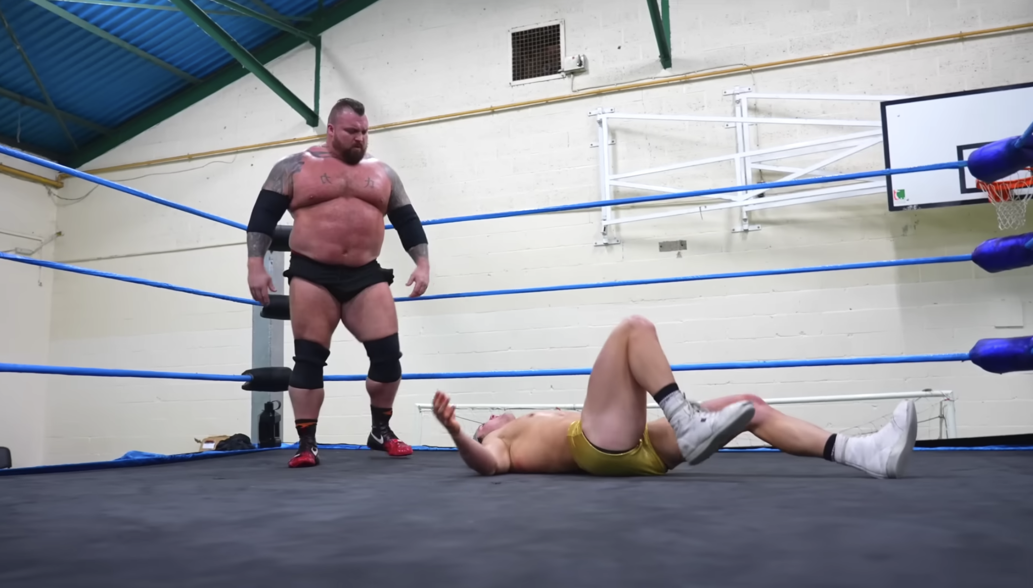 Watch Strongman Eddie Hall Train Like a Professional Wrestler