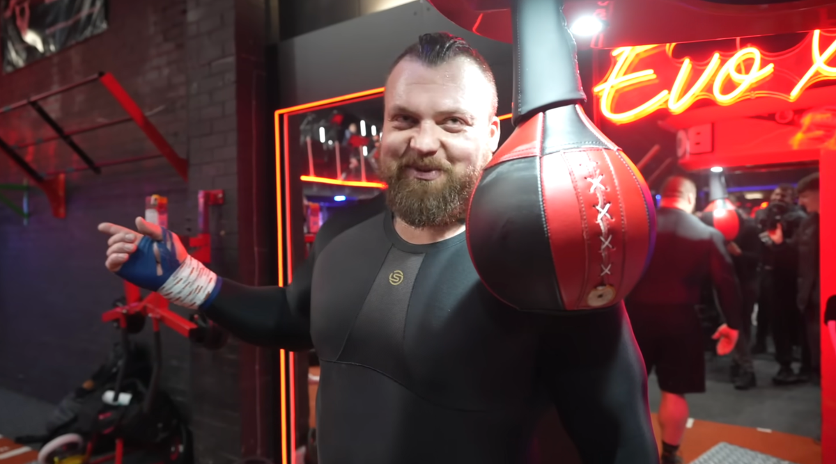 Strongman Eddie Hall Tries to Punch Harder Than a UFC Champion