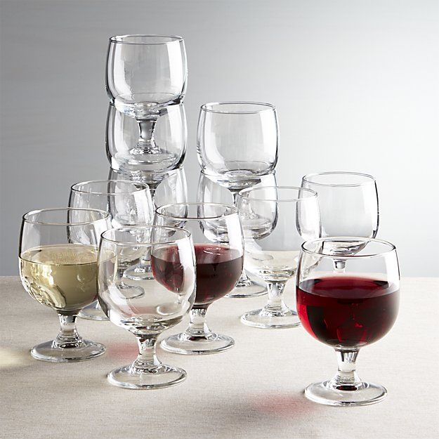 Stemware, Wine glass, Glass, Drinkware, Snifter, Champagne stemware, Tableware, Barware, Drink, Red wine, 