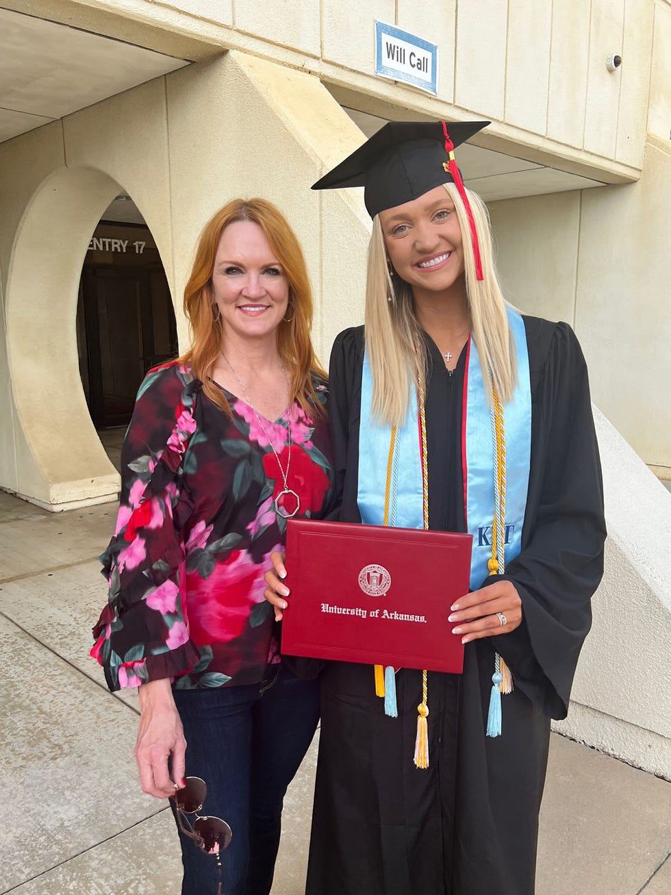 paige drummond graduation at university of arkansas may 2022