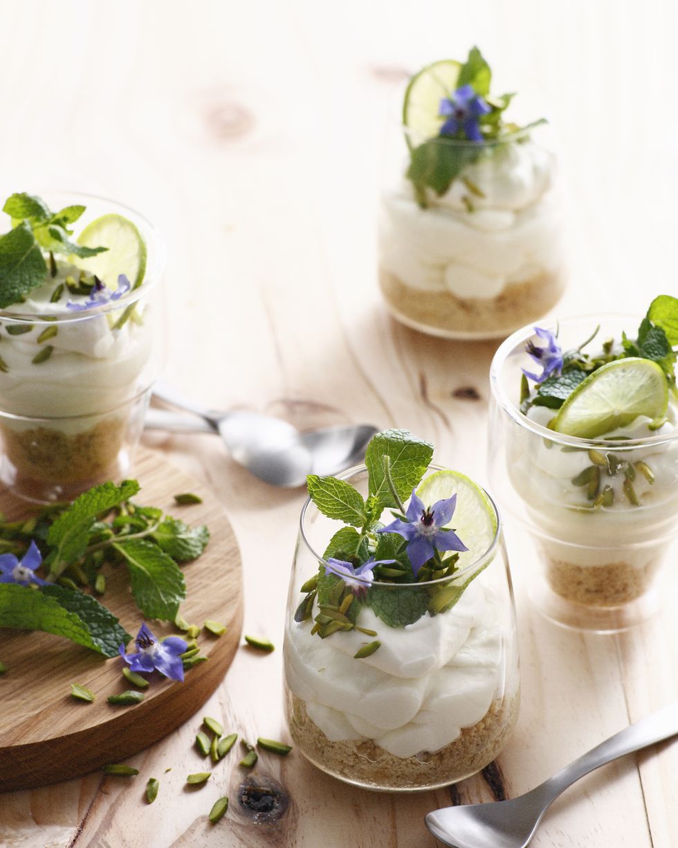 10 Best-Tasting Edible Flowers for Your Next Recipe - The Cottage Market