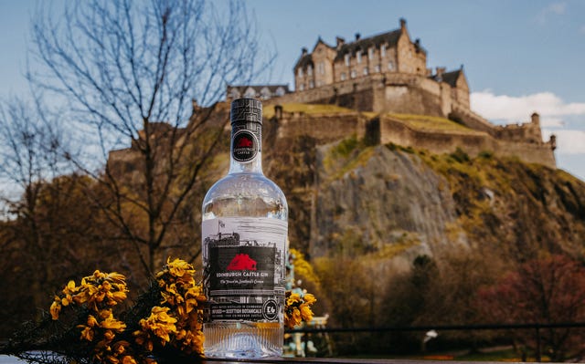 edinburgh castle edinburgh gin
