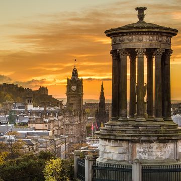 Edinburgh cityscape sunset