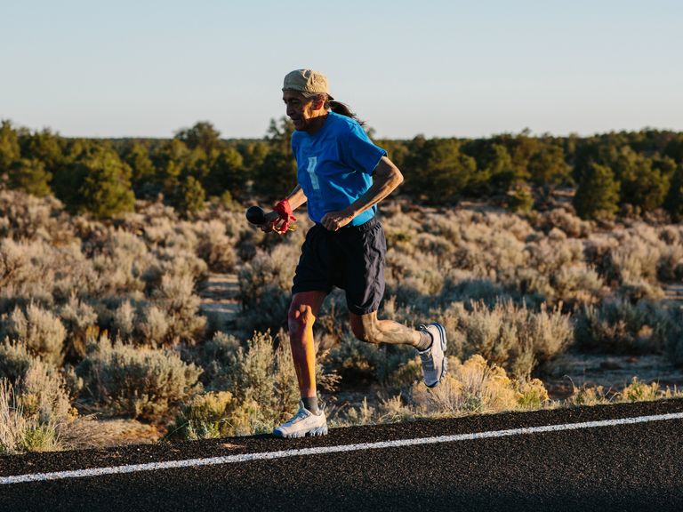 Navajo Man Runs 330 Miles Through the Desert