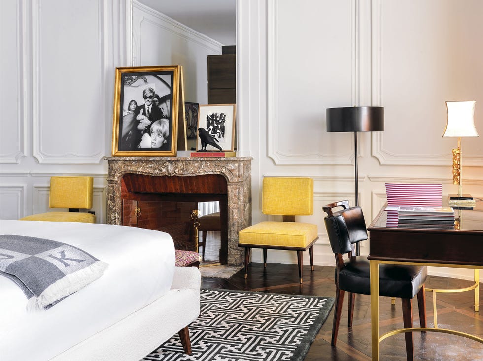 I Stayed At Four Luxury Hotels With Prime Views Of Paris — Here's What I  Thought