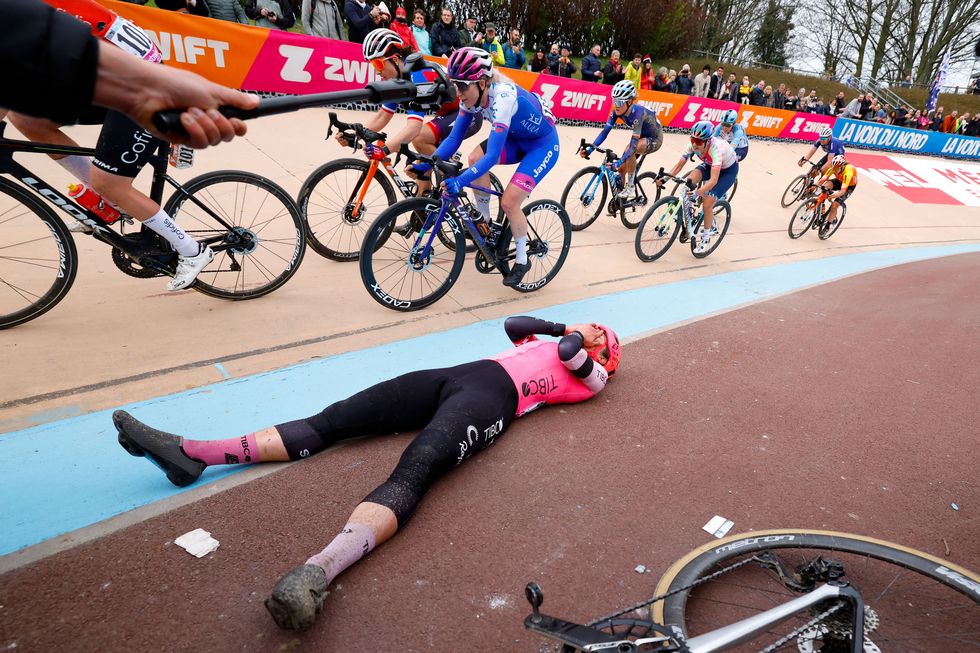 cycling fra paris roubaix women