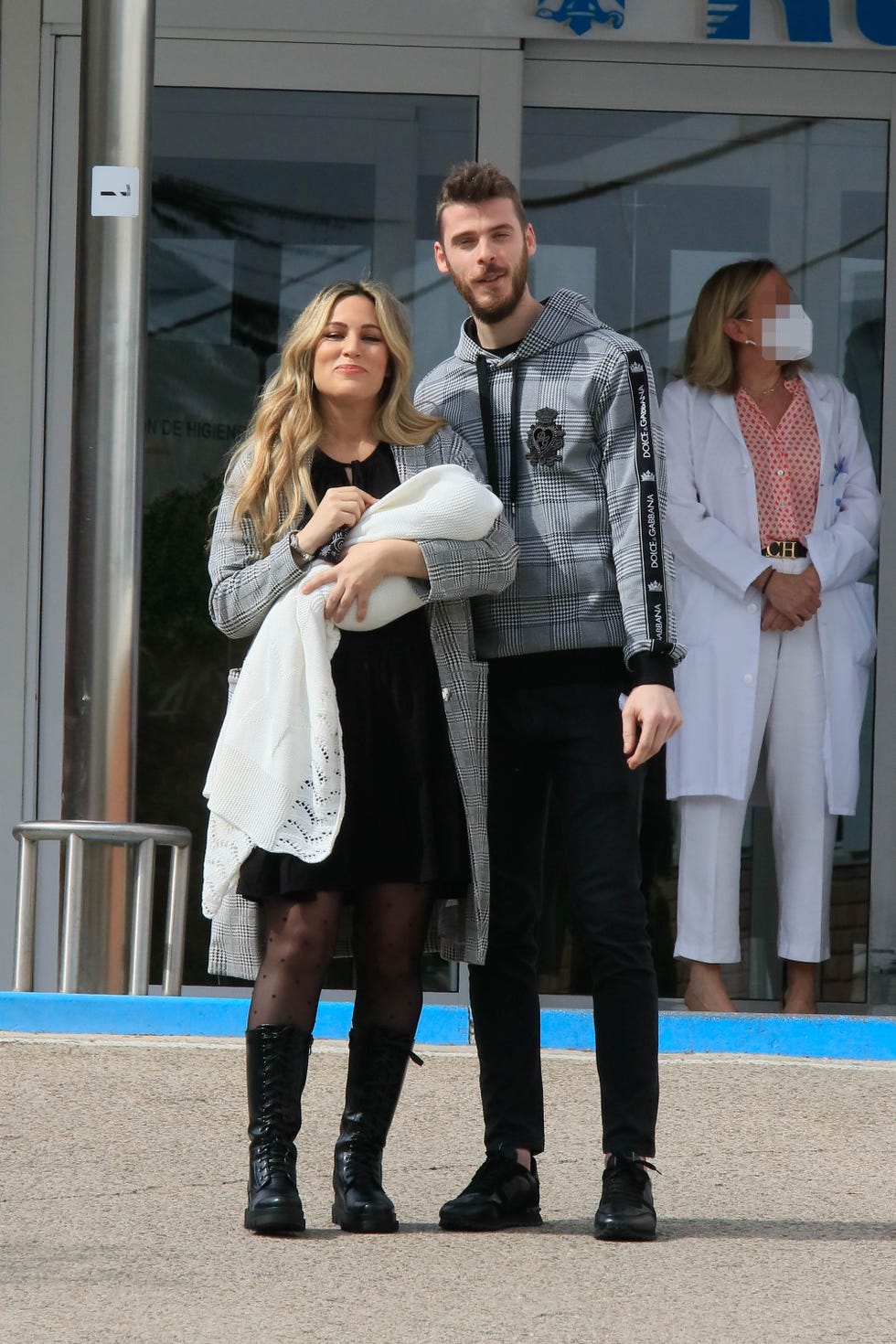 edurne y david de gea regresan a casa tras el nacimiento de su hija