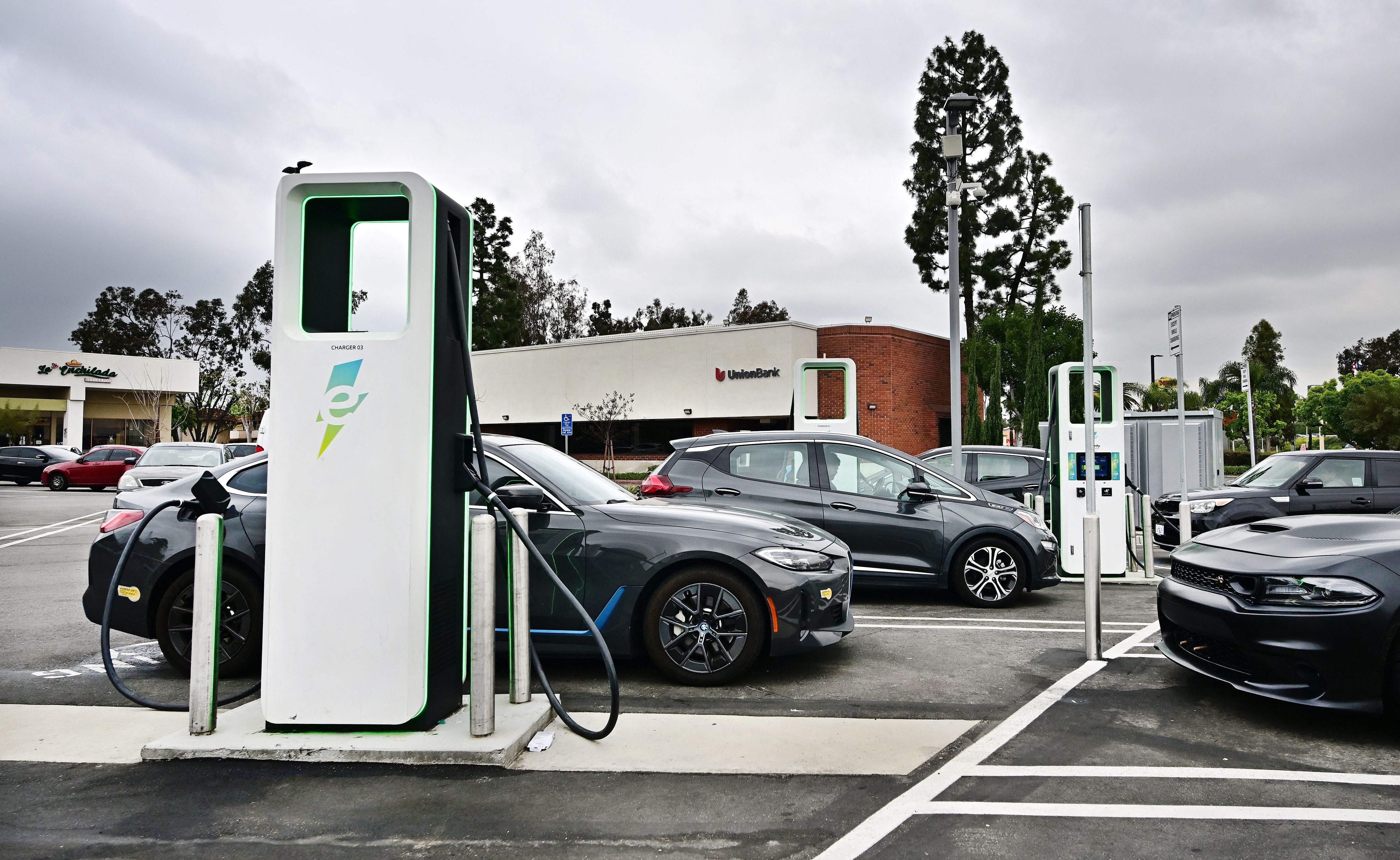 A Federal Requirement Is Pushing for EV Charger Uptime of at Least 97%