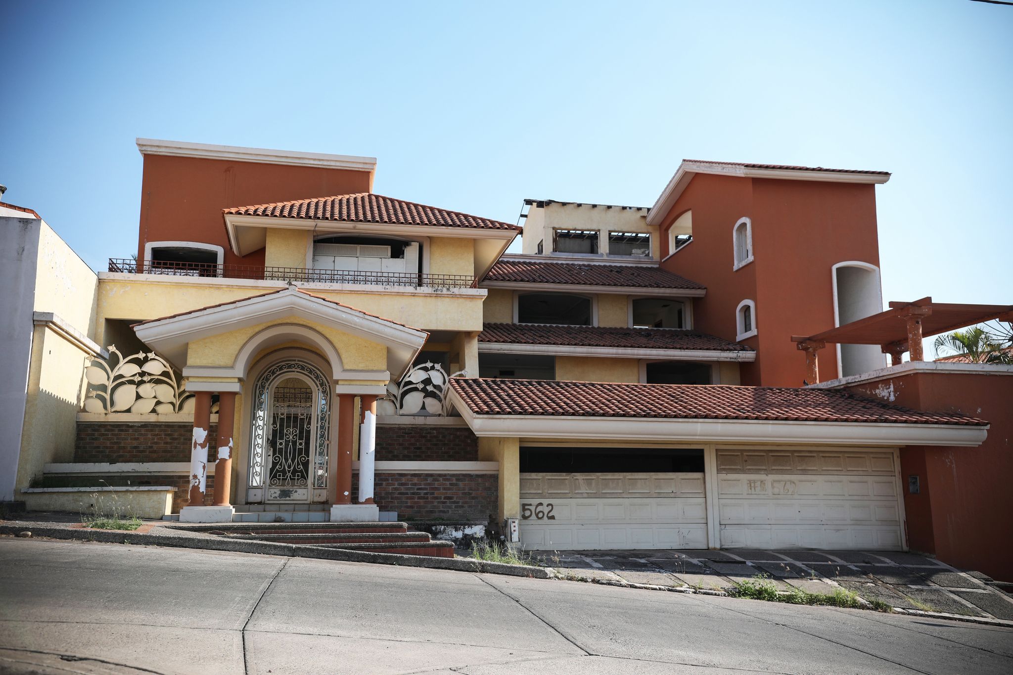 a home in an upscale neighbourhood of culiacán