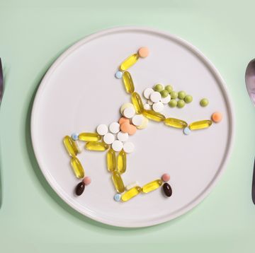 vitaminepillen op een bord