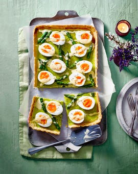 egg asparagus hollandaise tart