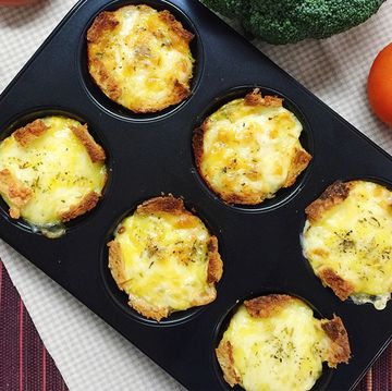 Egg frittatas in muffin tins