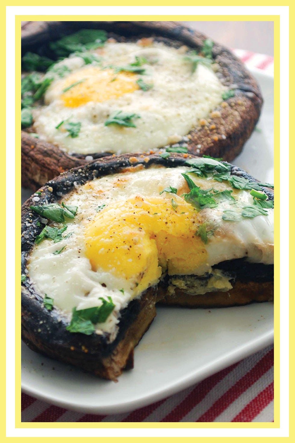 Dish, Food, Cuisine, Ingredient, Breakfast, Brunch, Produce, Fried egg, Comfort food, Recipe, 
