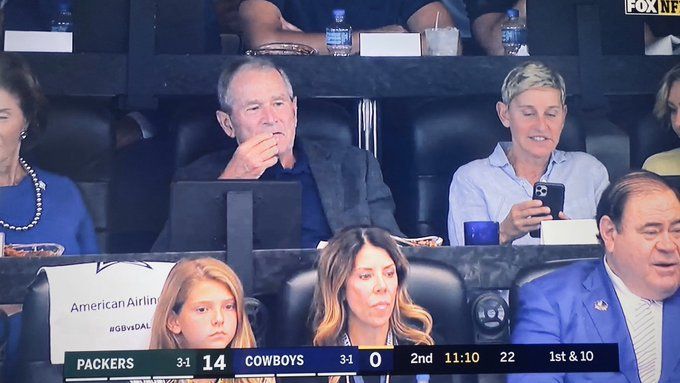 Ellen DeGeneres cheered for Packers in suite full of Cowboys fans