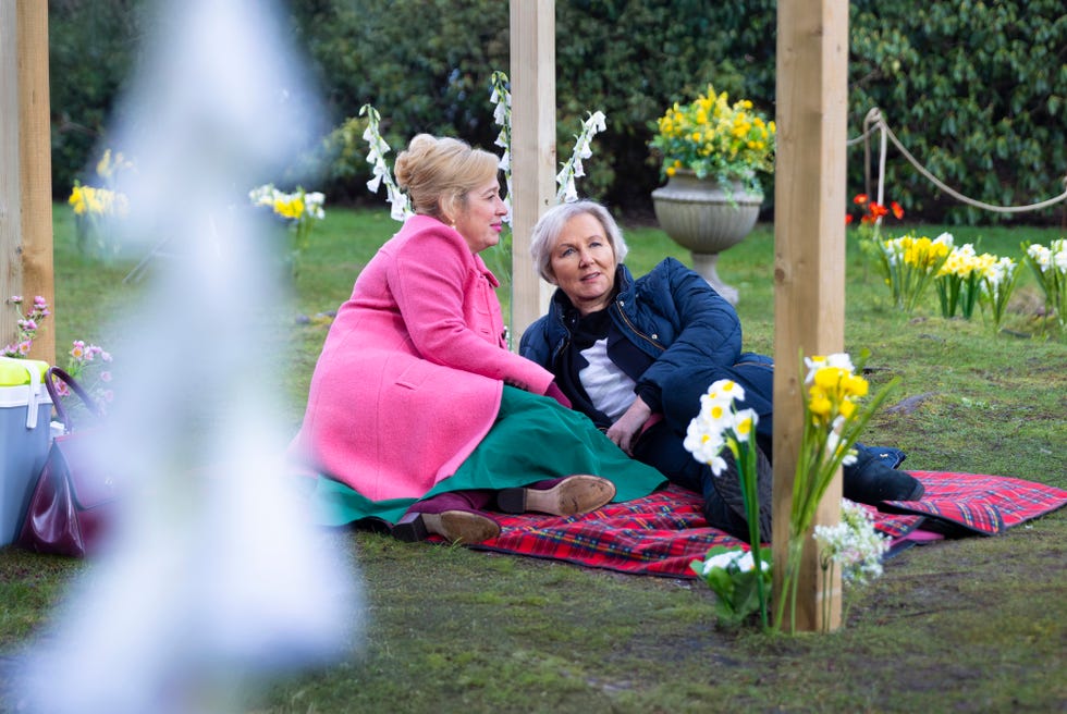 Coronation Street confirms who reports Eileen to the police today in tragic  death story