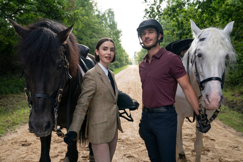 Emily in Paris. (v. l. n. r.) Lily Collins als Emily, Eugenio Franceschini als Marcello in Emily in Paris. cr. Caroline Dubois/Netflix © 2025