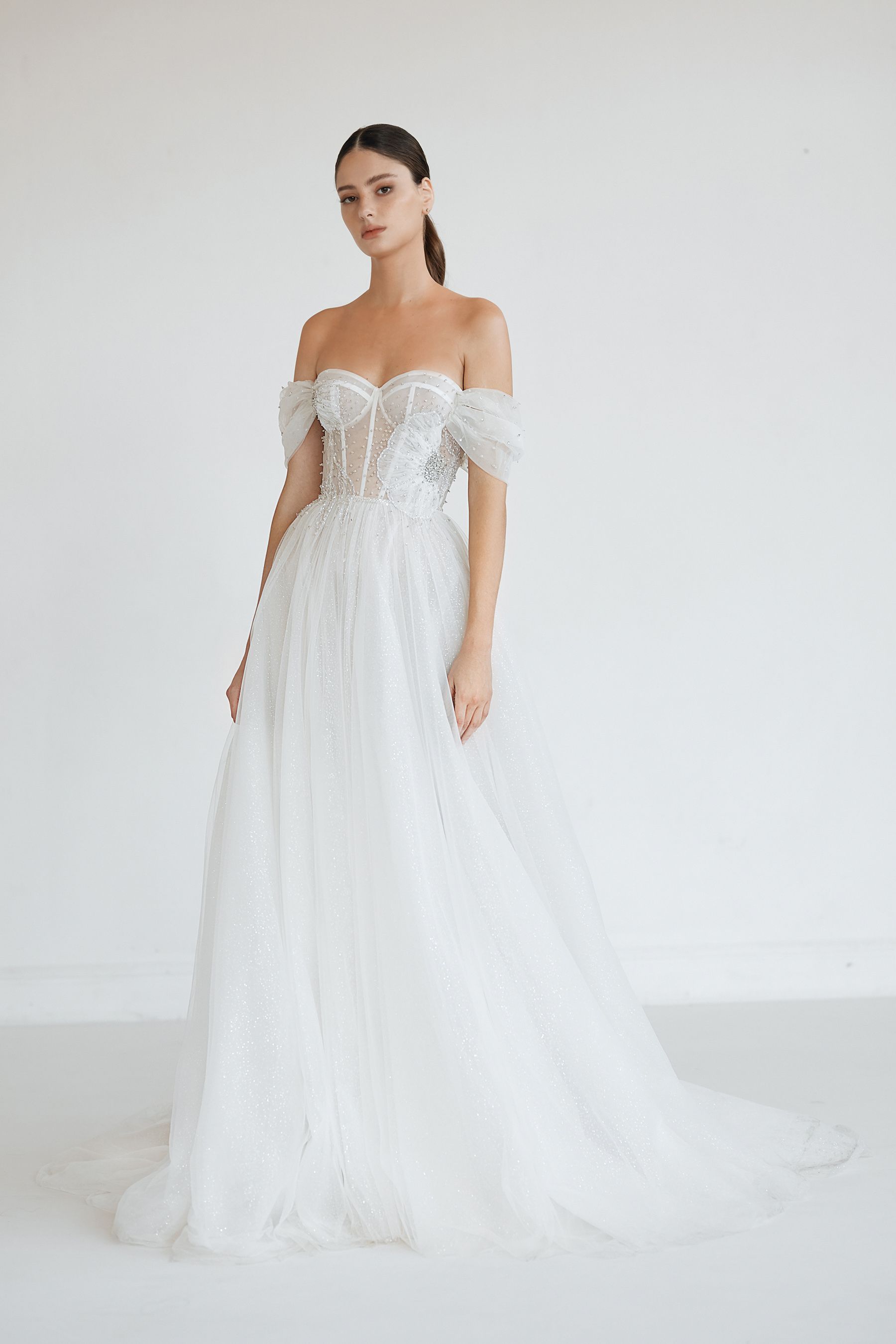 EISEN STEIN（アイゼンシュタイン） ウェディングドレス New Brand「EISEN STEIN BRIDAL」 | News&Media | Hatsuko Endo