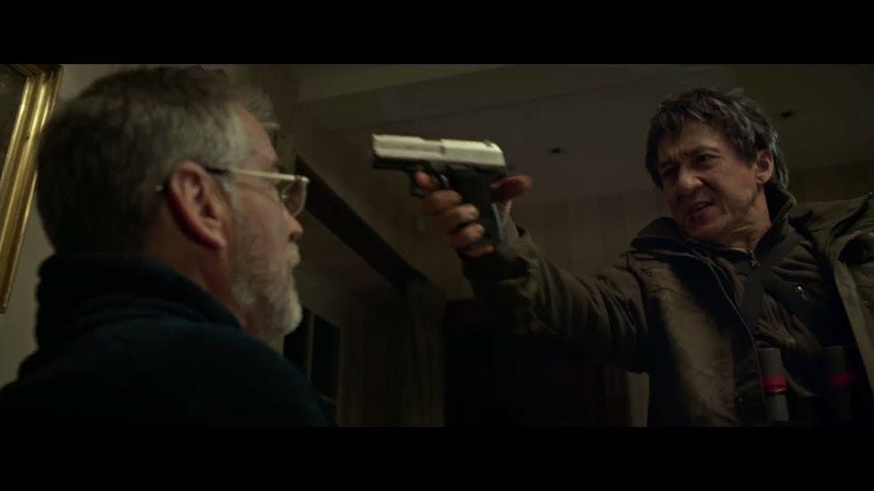 El extranjero (2017) Jackie Chan y Pierce Brosnan