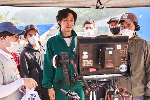 escena durante el rodaje con el protagonista y el director