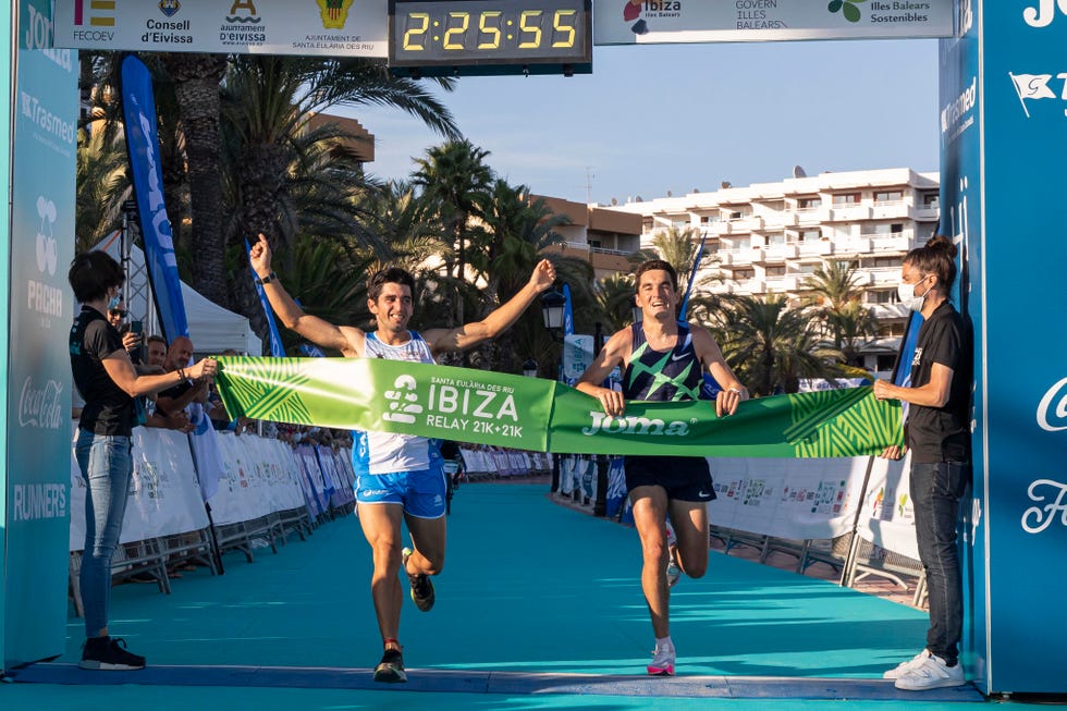 dani mateo corre el maratón de ibiza