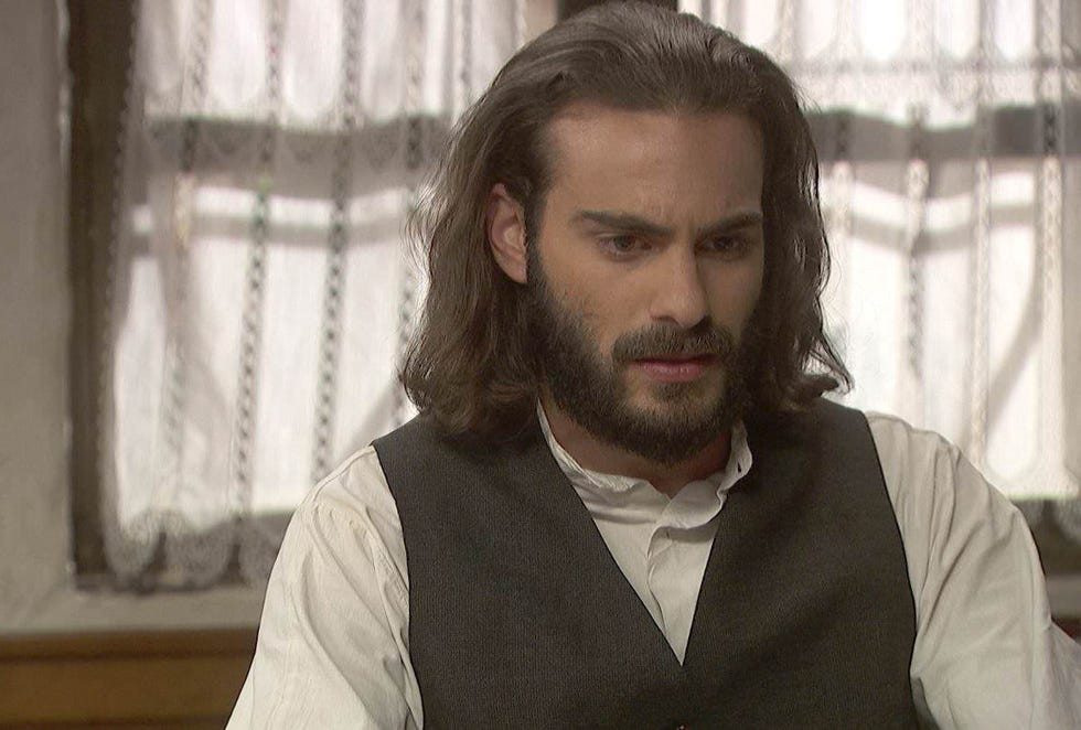 Hair, Facial hair, Beard, Moustache, Human, Neck, Long hair, 
