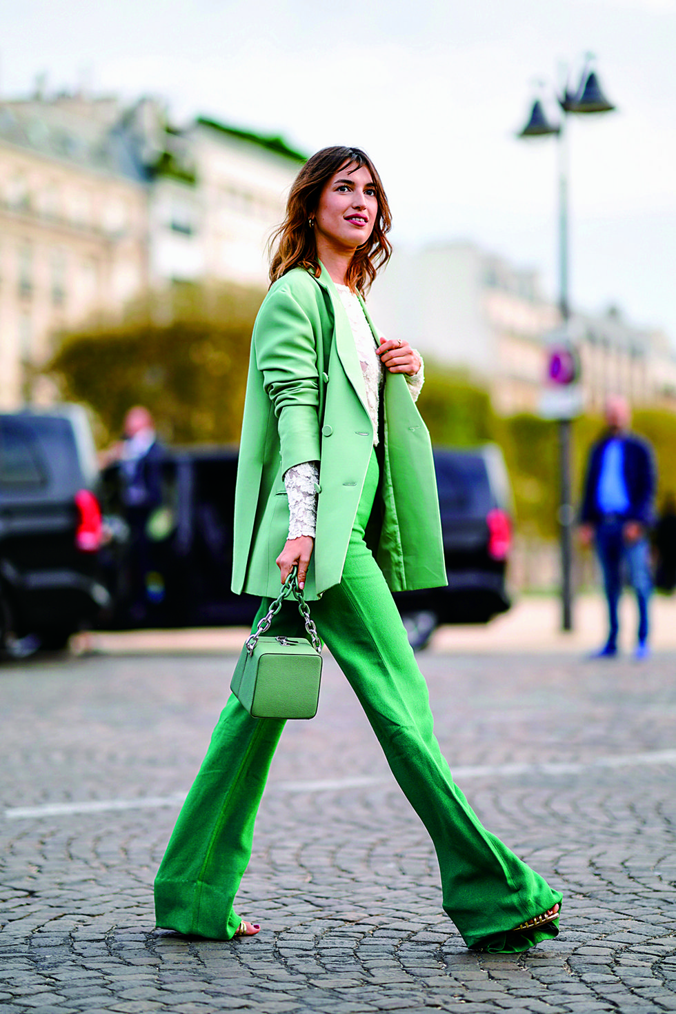 Green, Street fashion, Clothing, Fashion, Pink, Yellow, Outerwear, Jeans, Footwear, Coat, 