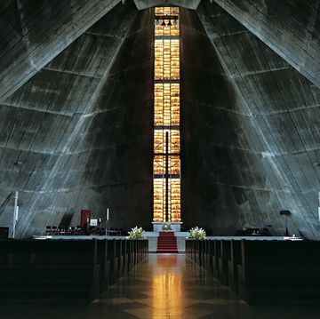 東京カテドラル聖マリア大聖堂の内部写真
