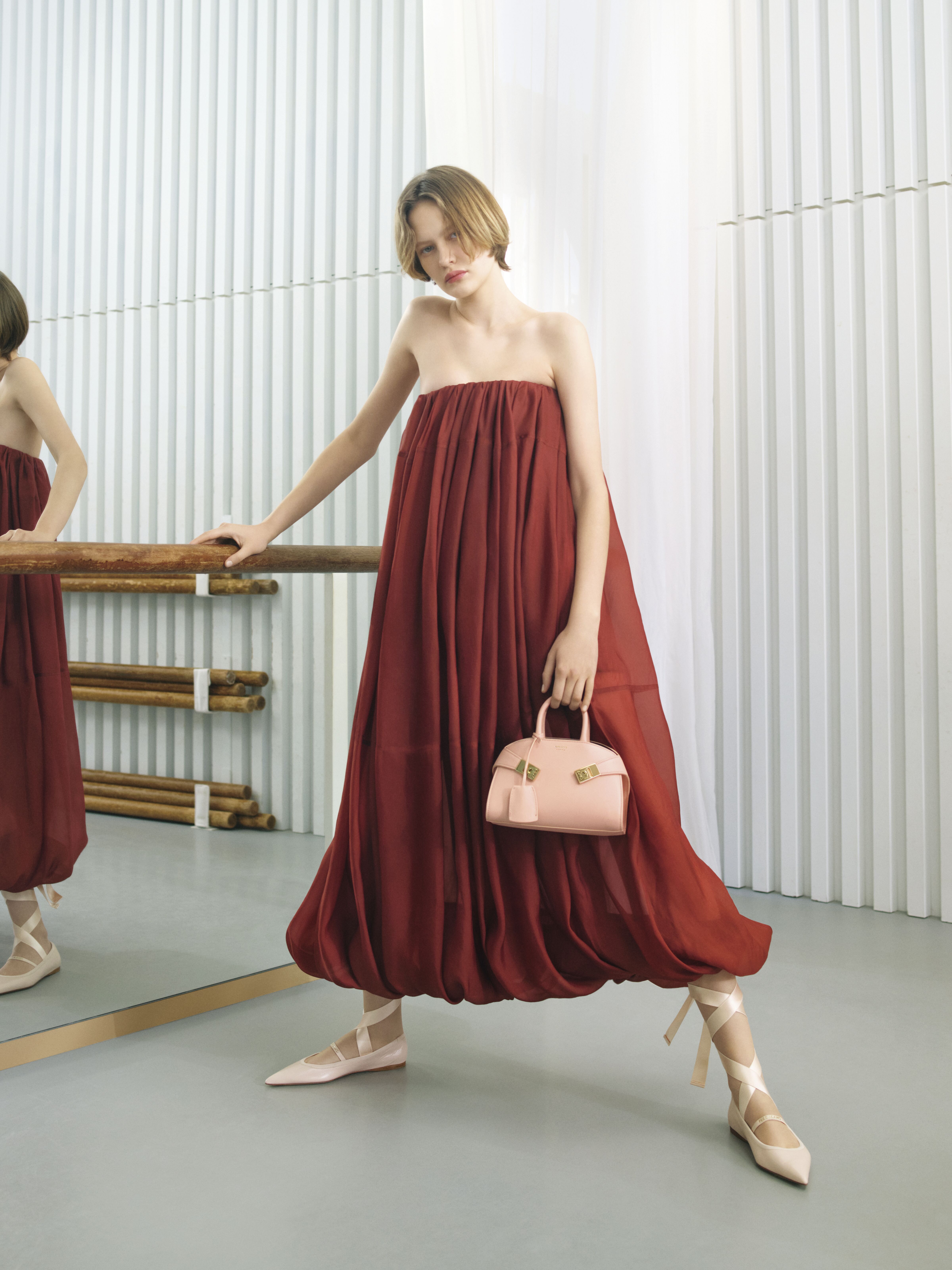 上品なグラデーション【FERRAGAMO】ストール エレガント*存在感 上品なグラデーション【FERRAGAMO】ストール エレガント*存在感