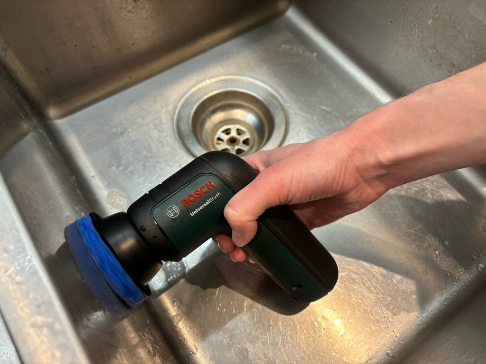 electric cleaning brush