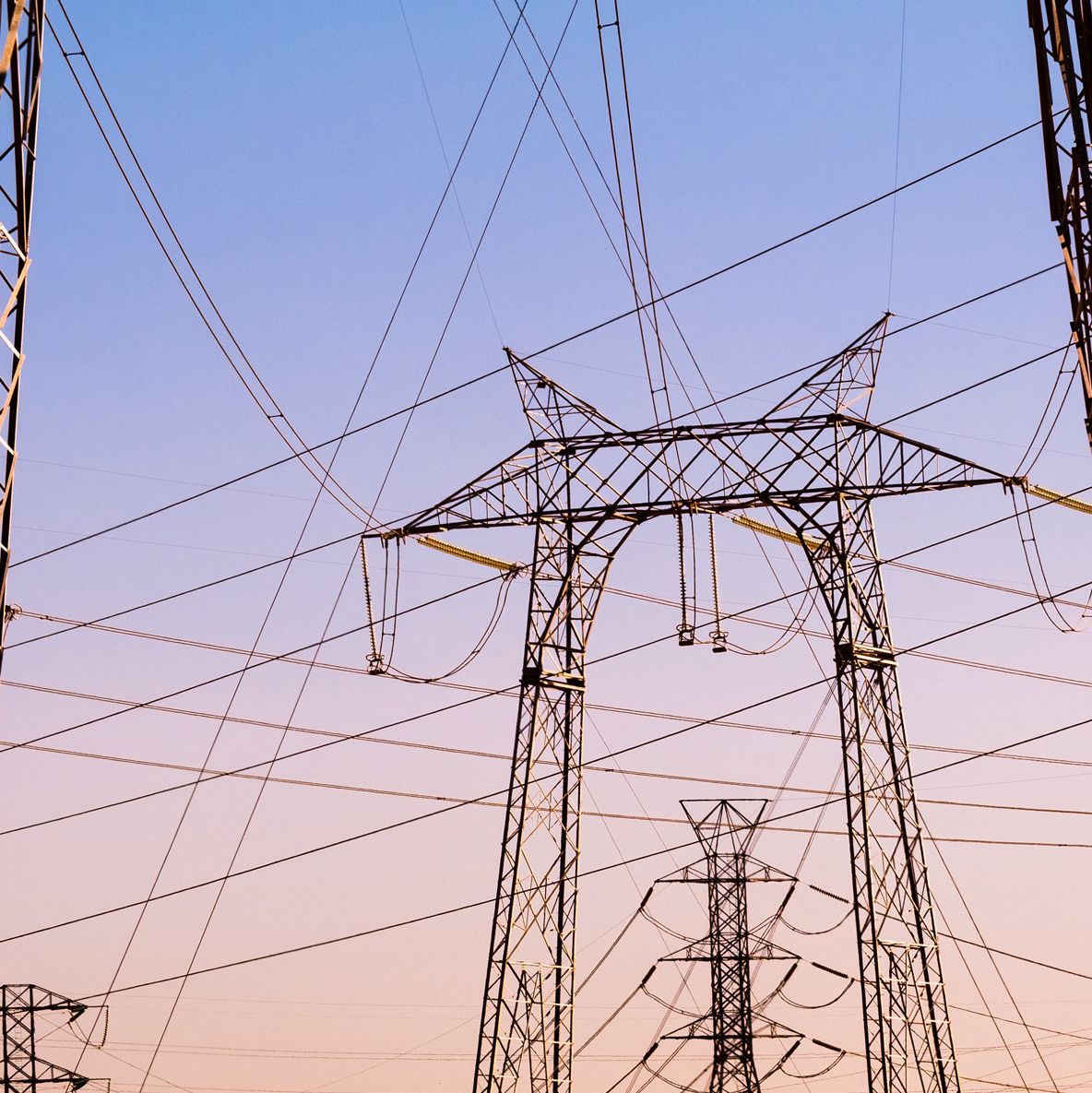 Everything You Need to Know About How the U.S. Power Grid Works