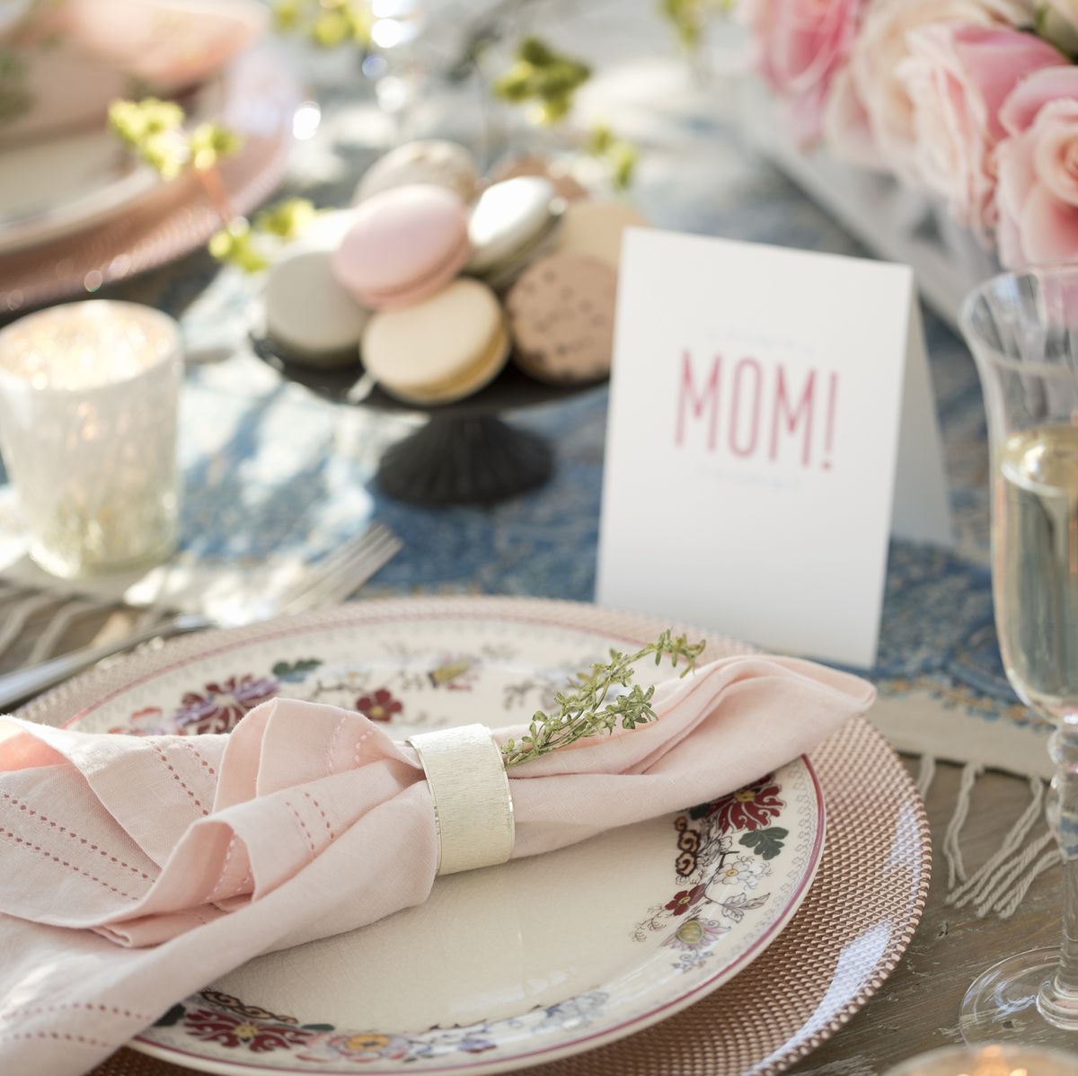 elegant mother's day dining table