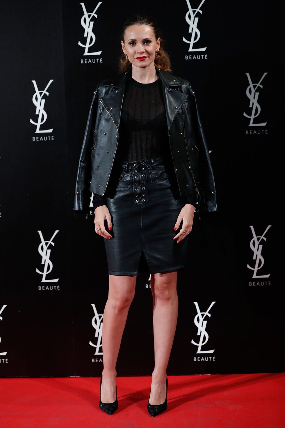 De Rosalía a Marta Hazas pasando por Mónica Cruz. Todos los looks de la alfombra roja de la fiesta YSL The Slim Rouge Pur Couture,