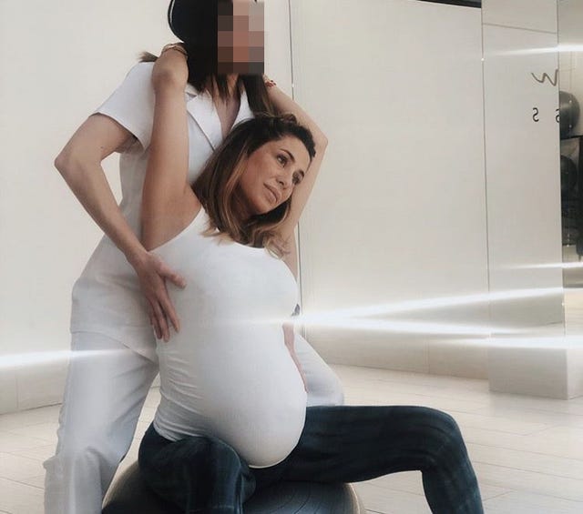 Elena Tablada se prepara para el parto en un centro especializado.