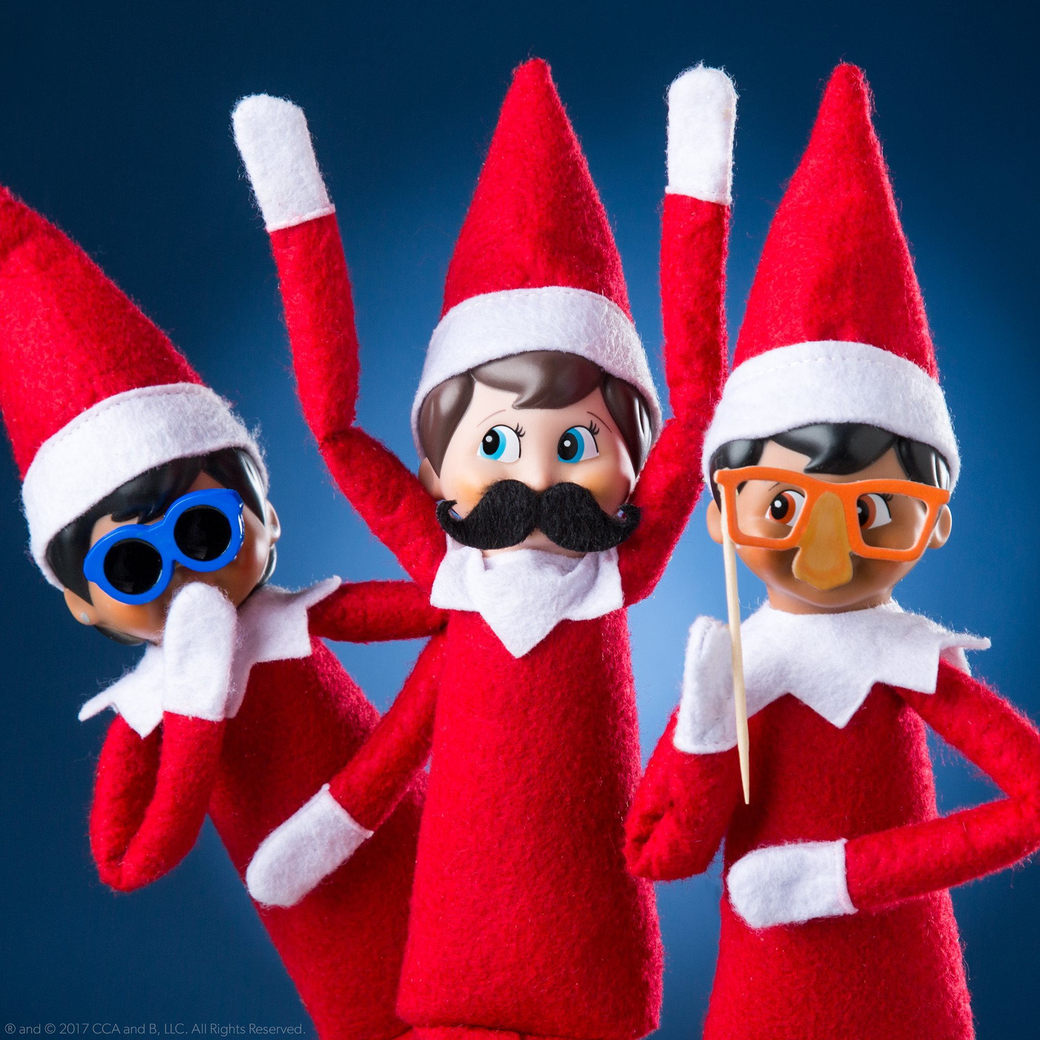 The Elf on the Shelf® A Christmas Tradition for Boys (Spanish Edition)