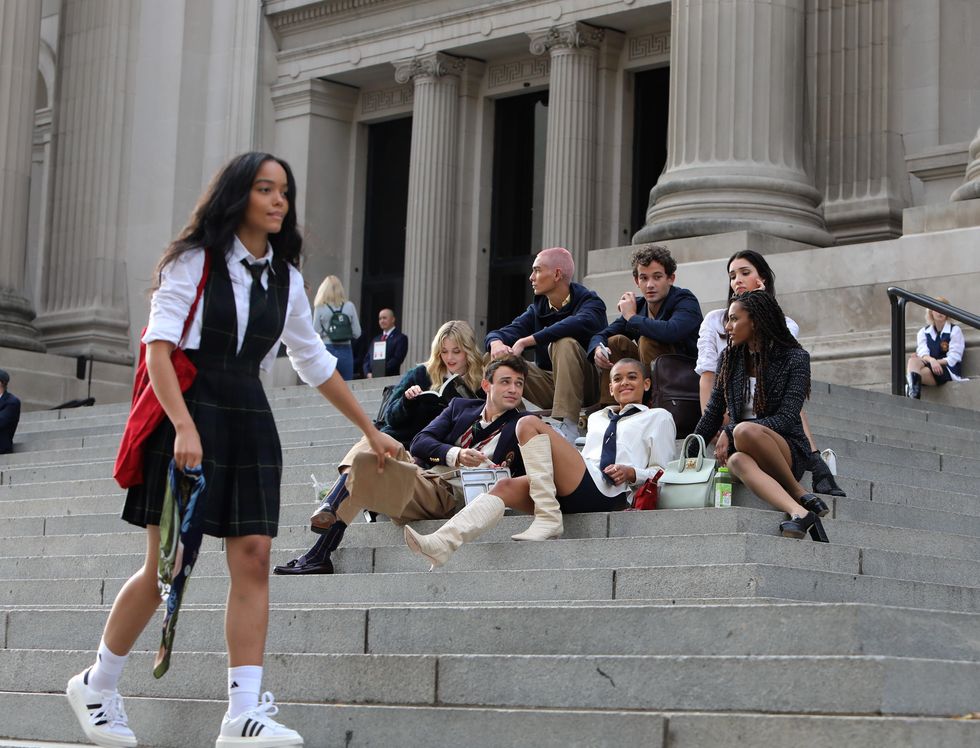 See the Gossip Girl Reboot Cast on the Steps of the Met Museum
