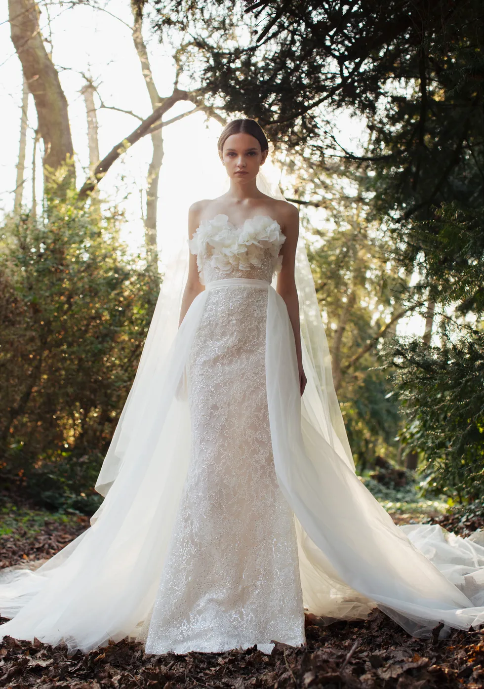 23 Wedding Dresses With Lively Details That Move With The Bride! - Praise  Wedding