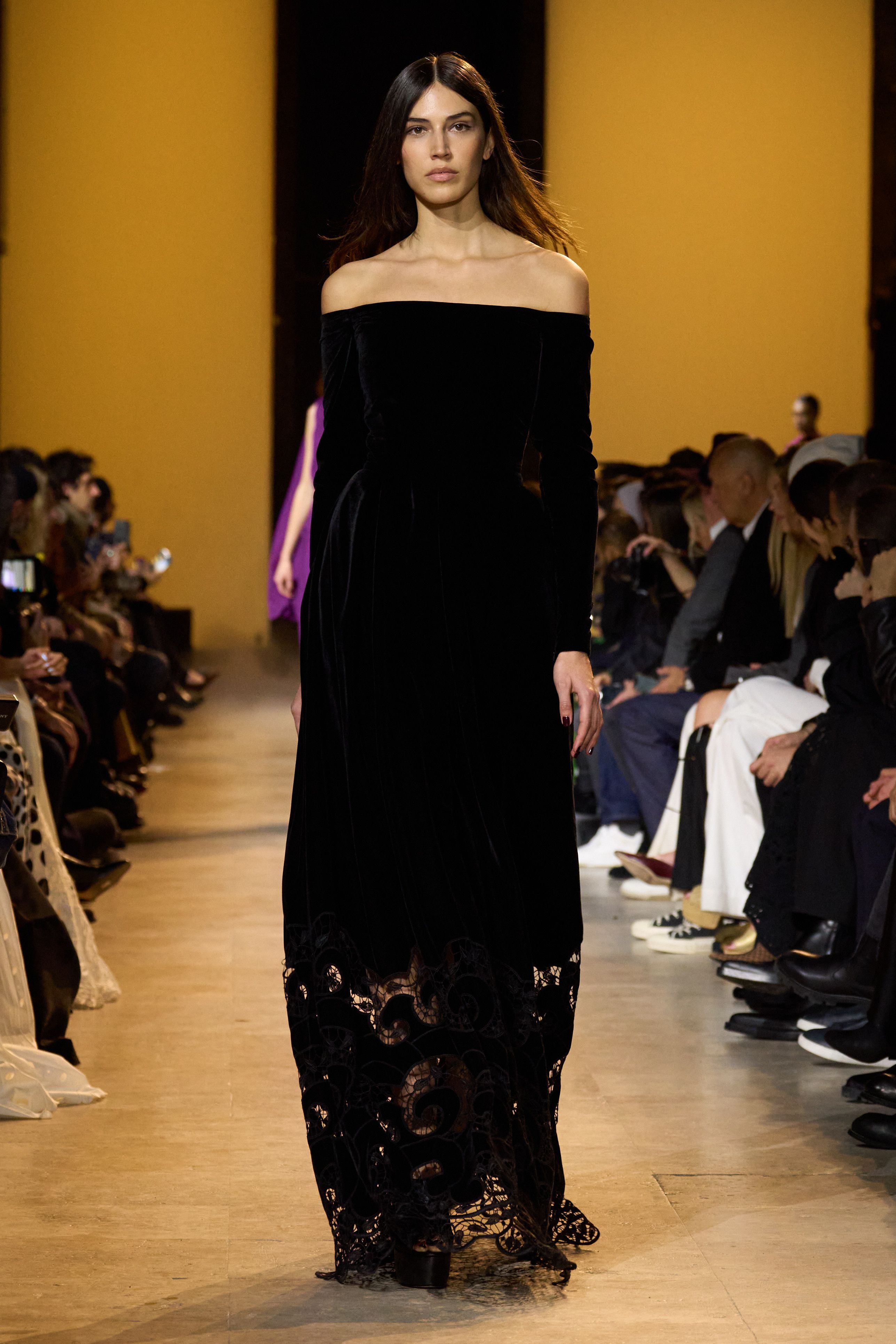 エリー サーブ（ELIE SAAB）2024-25秋冬オートクチュール