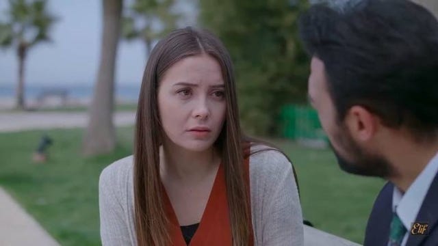 el hombre no puede ocultar lo que siente por melek